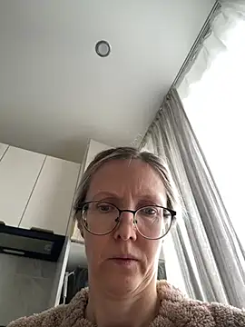 angelmommu online show from April 21, 6:20 am