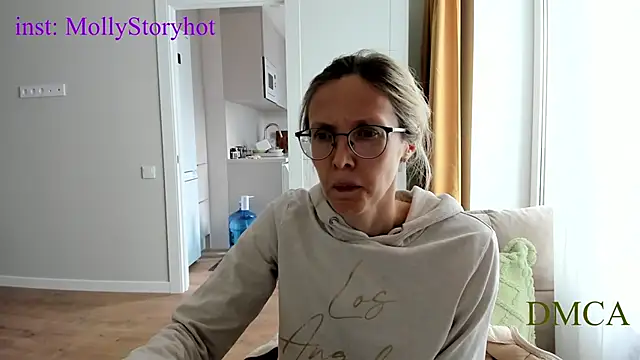 angelmommu online show from April 22, 6:49 am