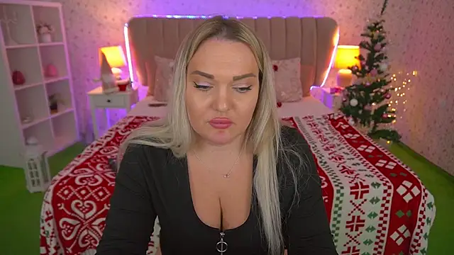 MissyMartinez online show from December 24, 11:49 am