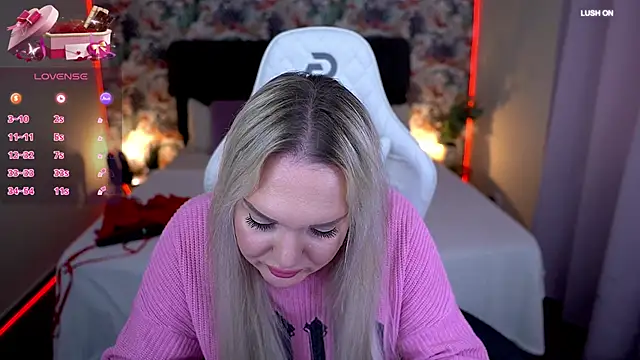 MissyMartinez online show from October 14, 7:20 am