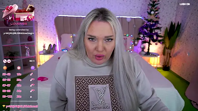 MissyMartinez online show from December 18, 9:04 am