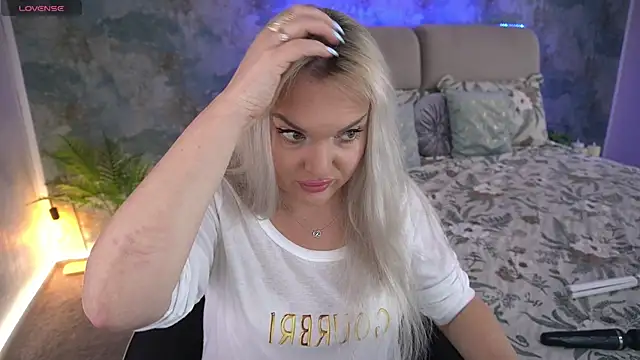 MissyMartinez online show from April 24, 2:08 pm