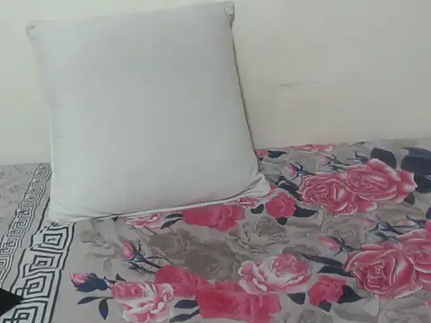 Snapshot of queen__ebony chatting on March 1, 11:15 pm queen  ebony online show from March 1, 11:15 pm