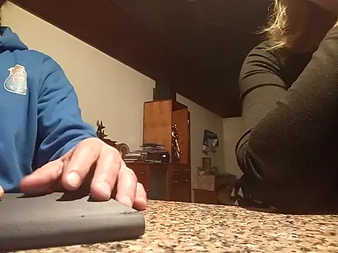 coolkasal online show from April 12, 8:25 pm