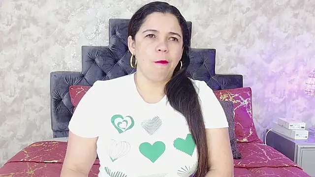 elizabeth coleman online show from February 28, 10:00 pm