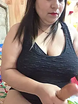MOM-SUN-COUPLE online show from June 14, 8:16 am