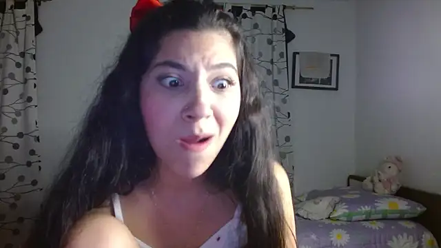 Snapshot of mia__lopez_ chatting on February 12, 4:12 am mia lopez online show from February 12, 4:12 am