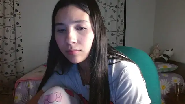 Snapshot of mia__lopez_ chatting on March 6, 4:30 am mia lopez online show from March 6, 4:30 am
