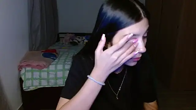 Snapshot of mia__lopez_ chatting on September 24, 2:15 am mia lopez online show from September 24, 2:15 am