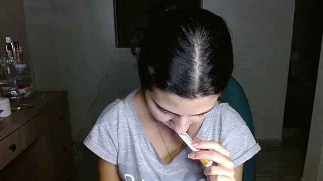 Snapshot of mia__lopez_ chatting on July 4, 5:24 am mia lopez online show from July 4, 5:24 am