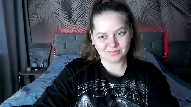 uliastar online show from April 17, 6:27 am