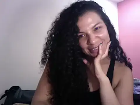 gatubelahot online show from February 9, 4:04 am