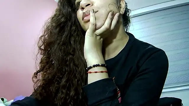 gatubelahot online show from October 28, 2:15 am