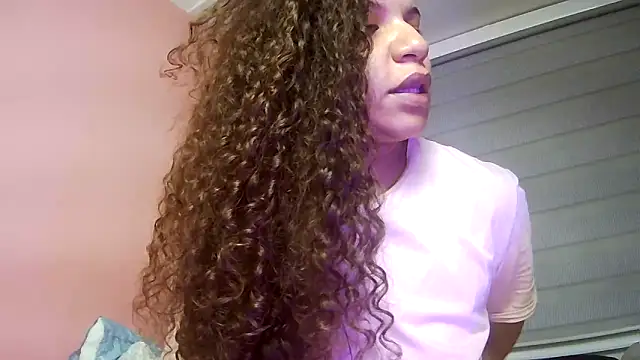 gatubelahot online show from April 22, 3:31 am