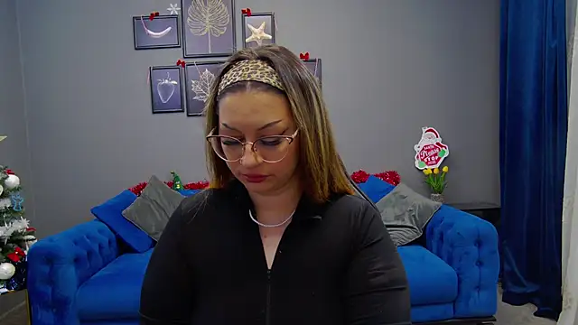 Snapshot of Katewalker_ chatting on December 11, 8:39 pm Katewalker online show from December 11, 8:39 pm