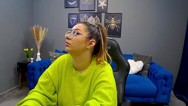 Snapshot of Katewalker_ chatting on January 23, 6:14 pm Katewalker online show from January 23, 6:14 pm