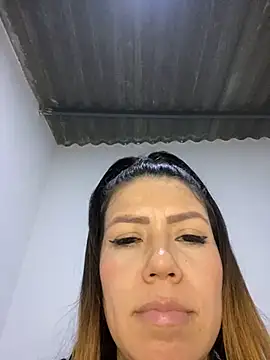 martina contreras online show from January 2, 6:29 am