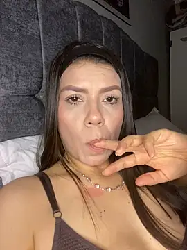 martina contreras online show from May 9, 4:06 am