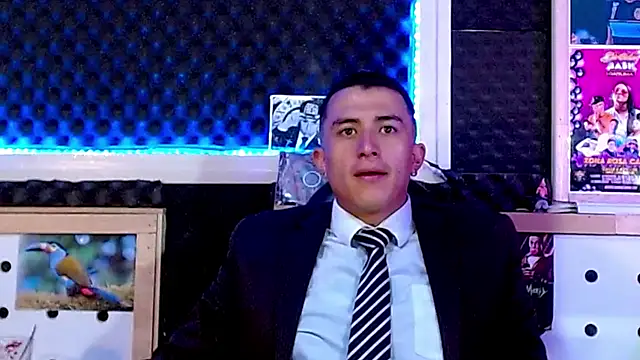 Darko0717 online show from March 8, 3:45 pm