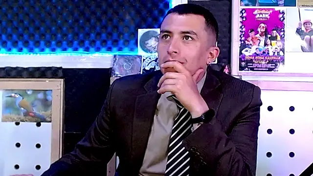 Darko0717 online show from March 11, 9:15 pm