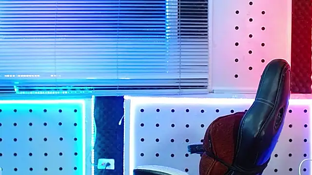 Darko0717 online show from April 14, 9:32 pm