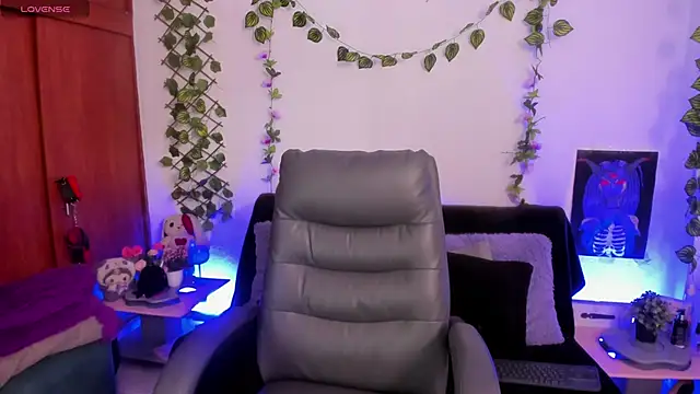 Cata green online show from September 15, 7:58 pm