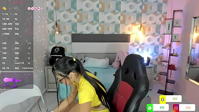 LIA ROUX1 online show from March 4, 6:04 am