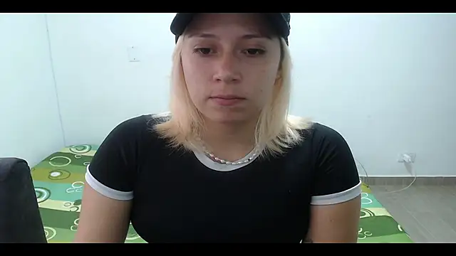 MommyMiaWs online show from February 9, 1:25 pm