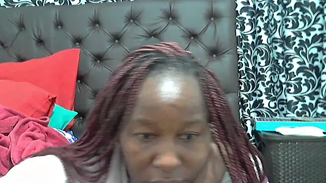 sluttylaura21 online show from March 5, 4:45 am