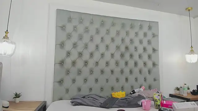 anette cooper online show from January 8, 3:42 am