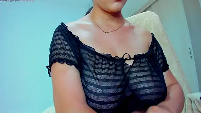 monica little23 online show from April 20, 8:43 pm