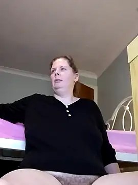 xxSexyBushLinnxx online show from December 28, 9:19 pm