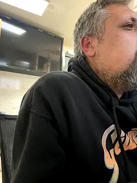 tank32s online show from November 9, 10:13 am