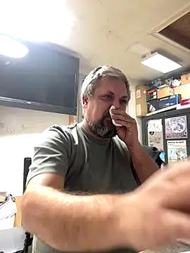 tank32s online show from December 21, 10:55 am