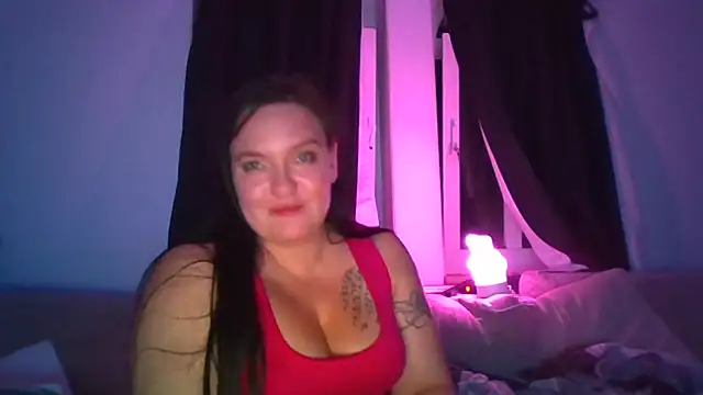 Snapshot of Sweetrose93 chatting on July 18, 8:34 pm Sweetrose93 online show from July 18, 8:34 pm