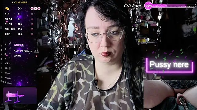 Snapshot of LeonaHarrison chatting on May 24, 2:05 am LeonaHarrison online show from May 24, 2:05 am