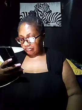 Snapshot of YELLOW_BONE chatting on January 15, 8:16 pm YELLOW BONE online show from January 15, 8:16 pm