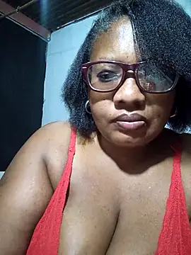 Snapshot of YELLOW_BONE chatting on February 13, 11:37 pm YELLOW BONE online show from February 13, 11:37 pm