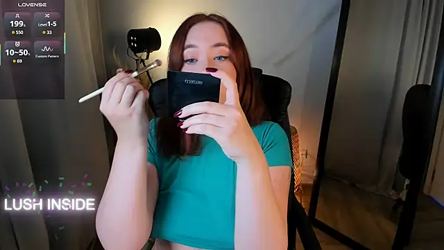 Pretty Alison online show from November 5, 2:17 pm