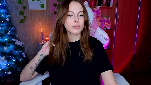 EdelineMaher online show from January 10, 2:55 pm