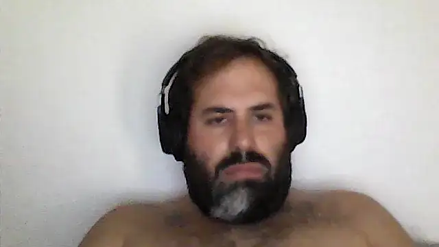 Snapshot of The_Masterxxx14 chatting on June 14, 4:09 pm The Masterxxx14 online show from June 14, 4:09 pm