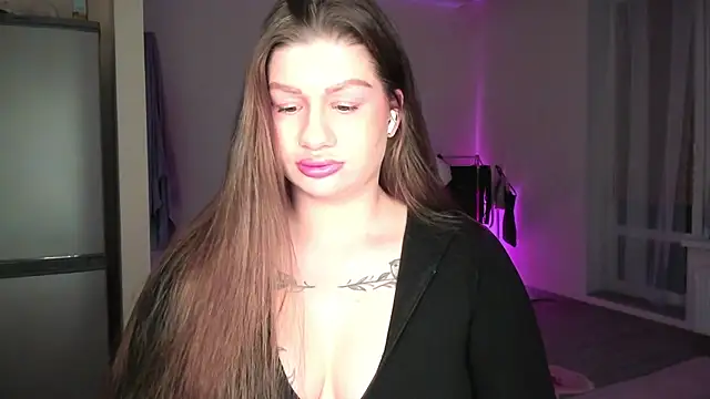 JuicyHelenX online show from April 22, 7:37 pm