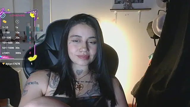 Snapshot of val_bardot chatting on May 26, 5:58 am val bardot online show from May 26, 5:58 am