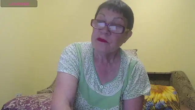 Sandra Carina online show from April 28, 2:21 am