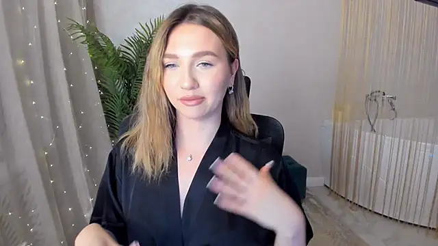 GracefulLook online show from January 21, 2:48 pm