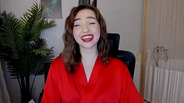 GracefulLook online show from February 14, 7:33 pm