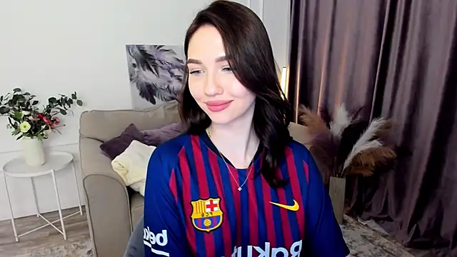 GracefulLook online show from September 18, 8:00 pm