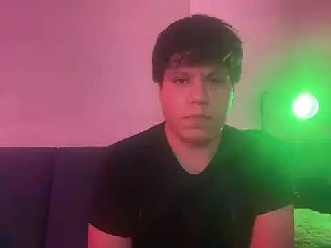 Snapshot of wtk96b chatting on September 28, 5:13 am wtk96b online show from September 28, 5:13 am