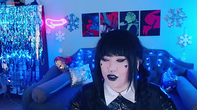 Snapshot of wickedxqueen chatting on January 7, 9:35 pm wickedxqueen online show from January 7, 9:35 pm