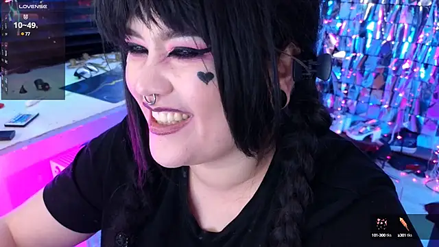 Snapshot of wickedxqueen chatting on March 5, 8:00 am wickedxqueen online show from March 5, 8:00 am